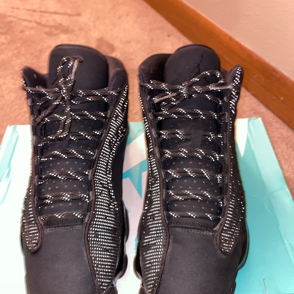 Black cat 13s